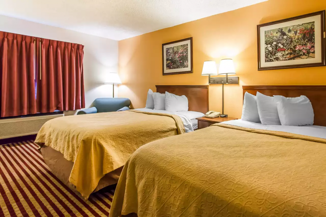 Rodeway Inn Bloomington - Normal West 14/33