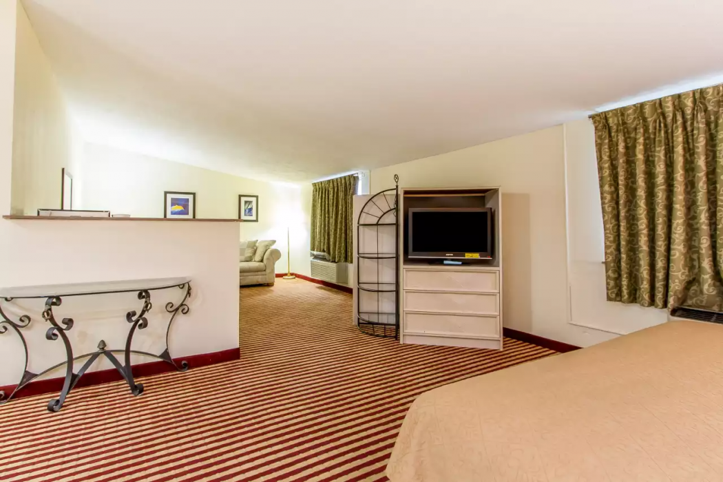 Rodeway Inn Bloomington - Normal West 18/33
