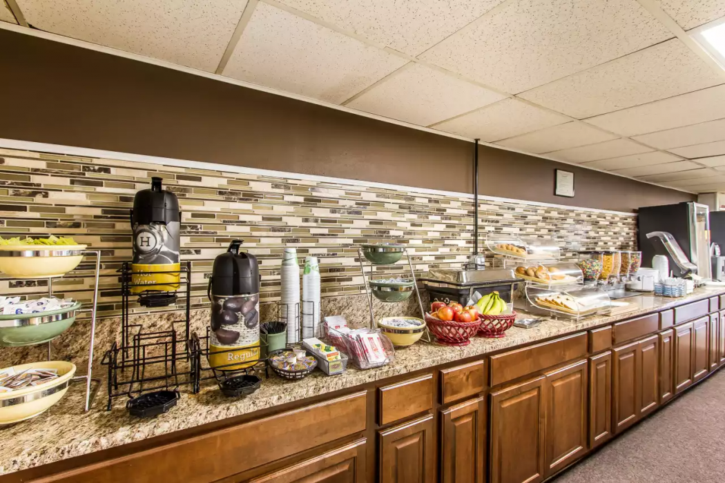 Rodeway Inn Bloomington - Normal West 23/33