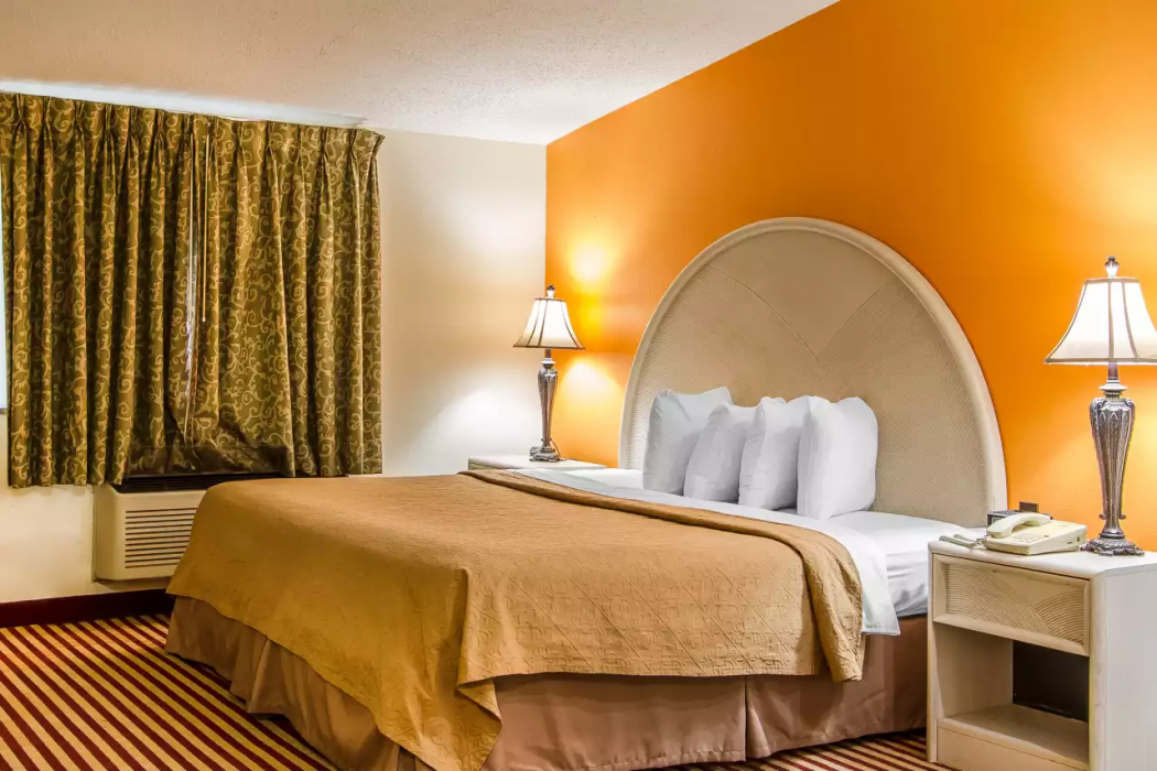 Rodeway Inn Bloomington - Normal West 6/33