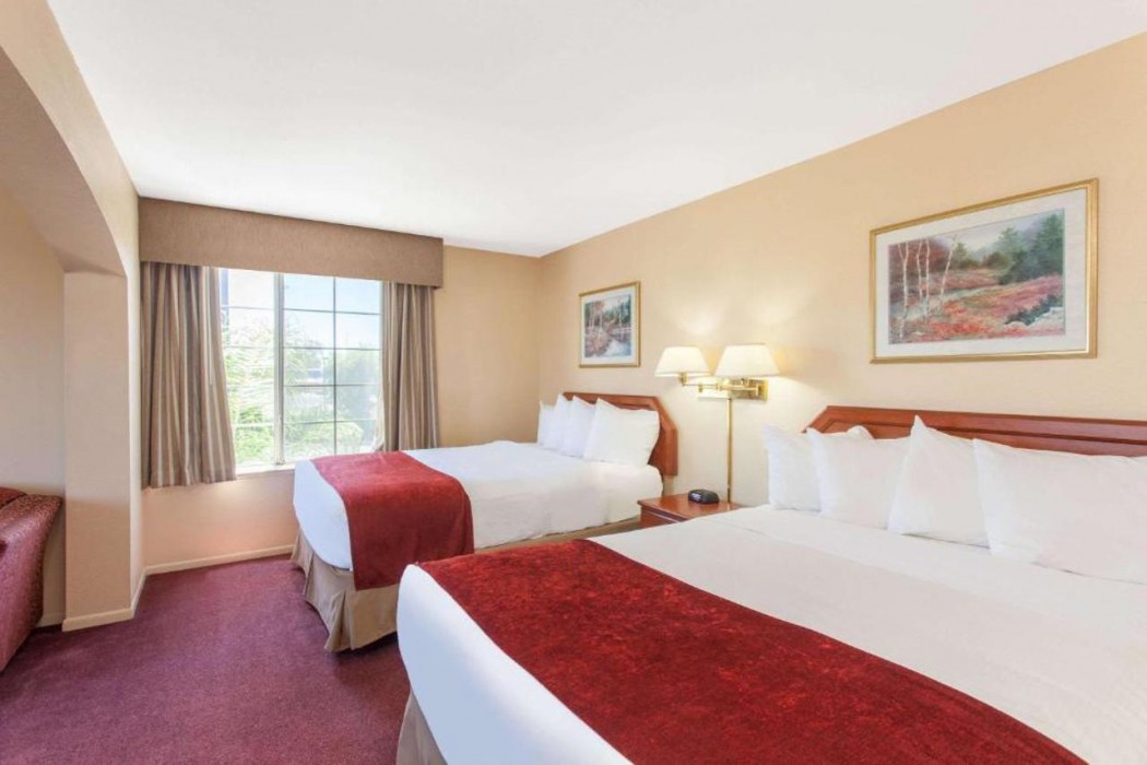 Ramada By Wyndham Fresno Northwest 10/28