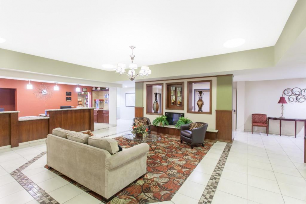 Ramada By Wyndham Fresno Northwest 3/28