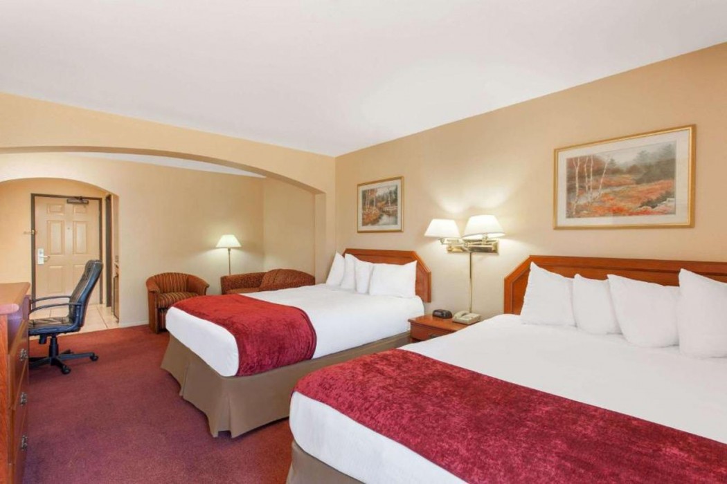 Ramada By Wyndham Fresno Northwest 13/28