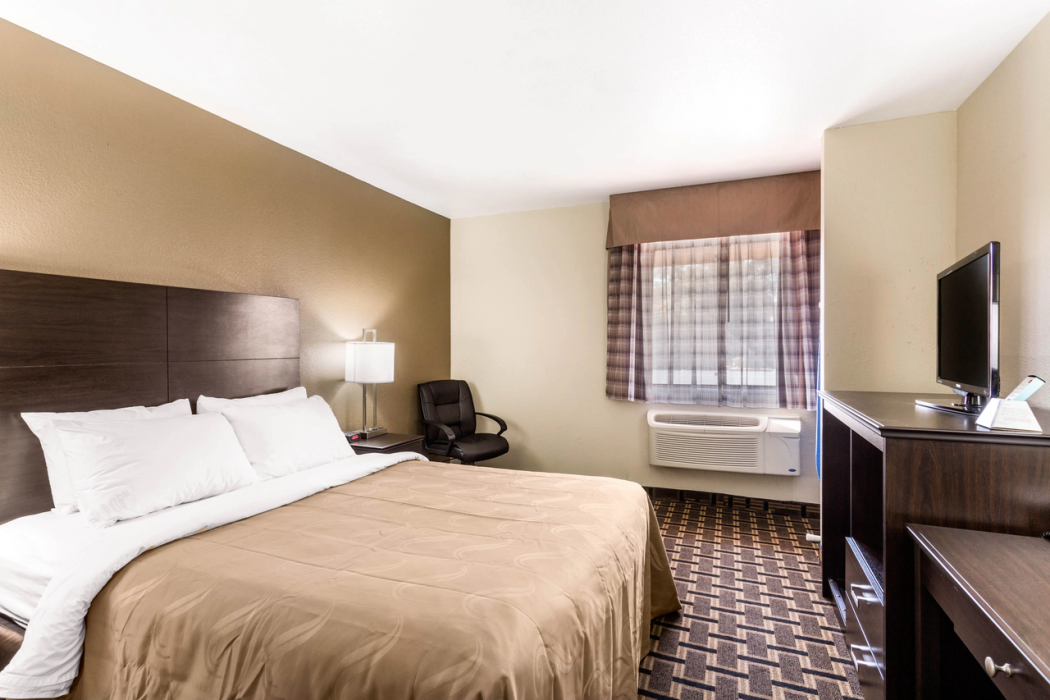 Quality Inn Downtown 15/27