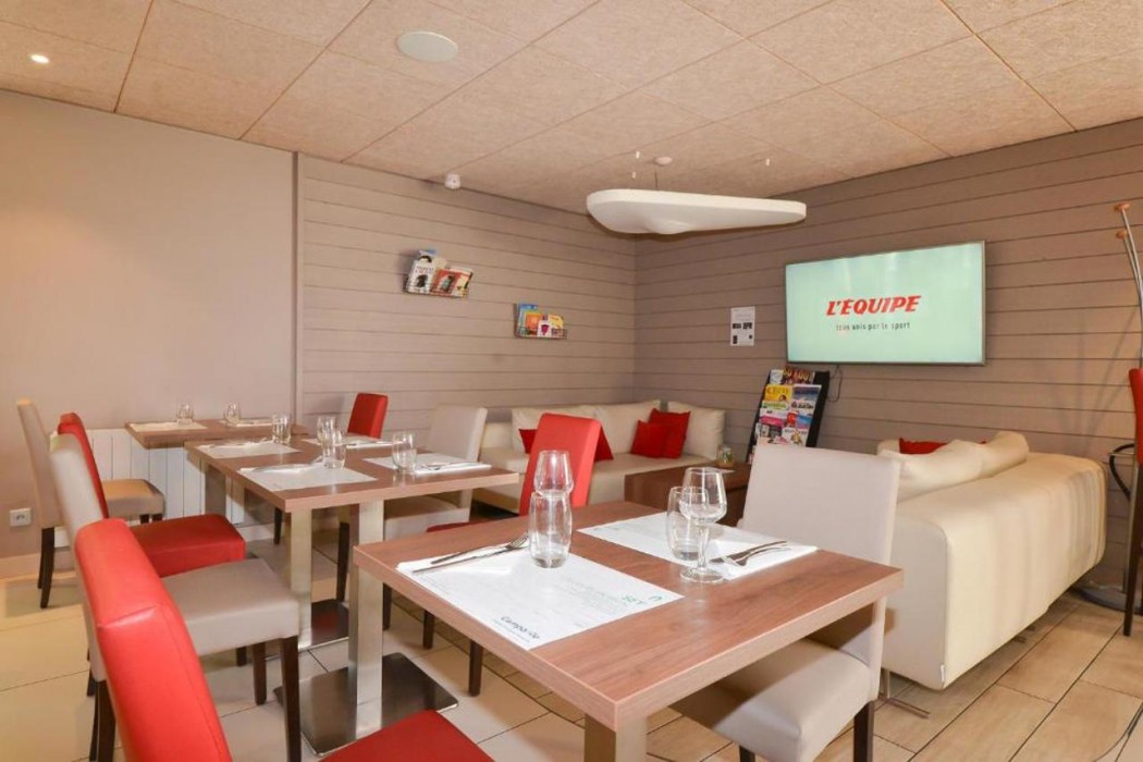 Hotel Campanile Reims Sud Bezannes 23/43