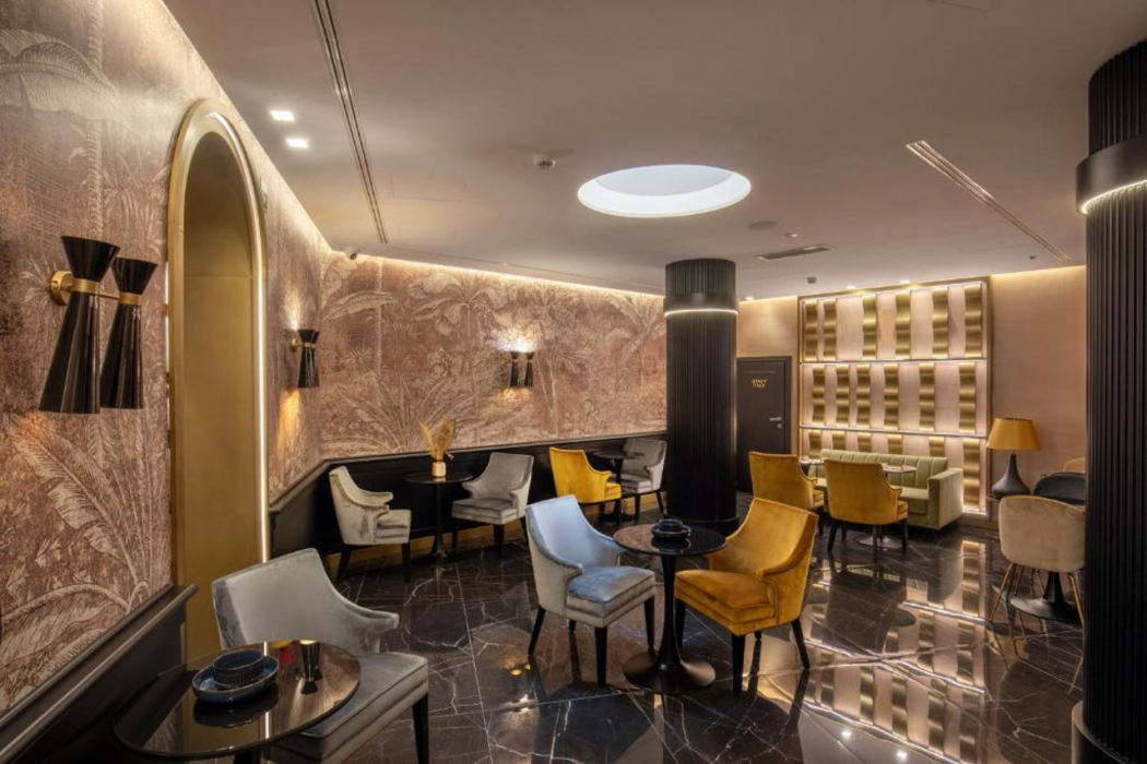The Major Hotel 28/64