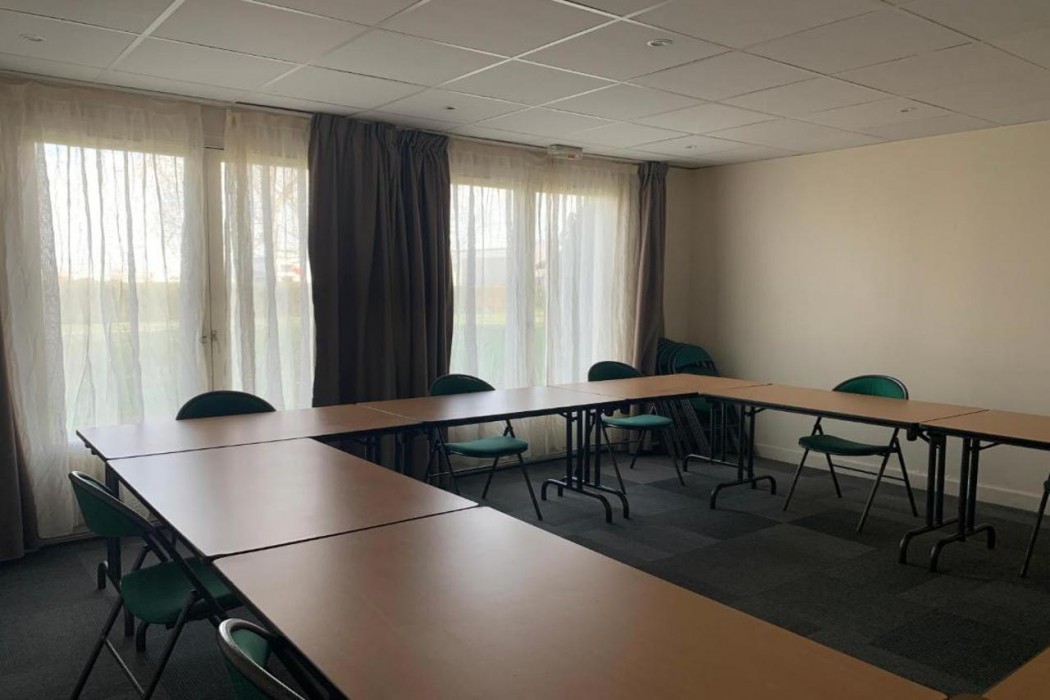 Kyriad Chateauroux - Saint Maur 24/36