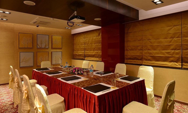 Golden Tulip 15/19