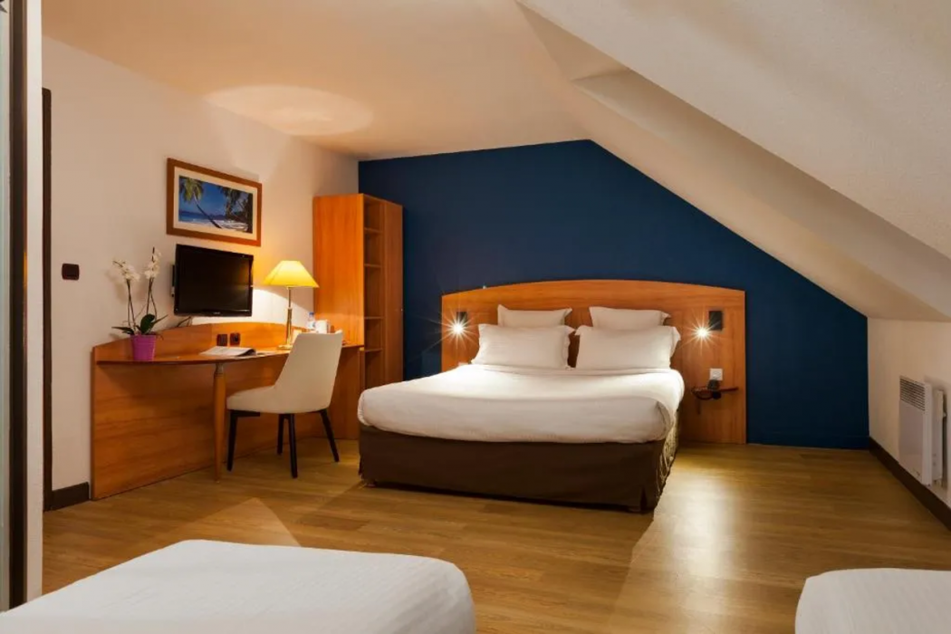 Comfort Hotel Evreux 10/23