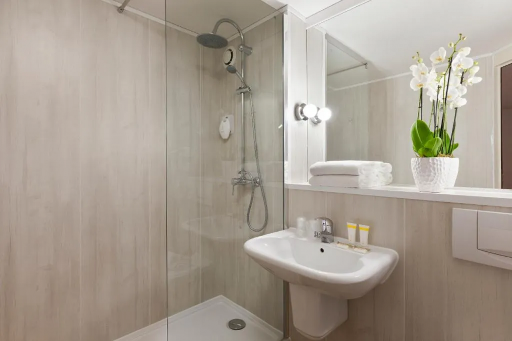 Comfort Hotel Evreux 5/23