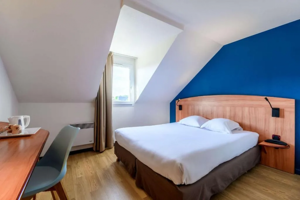 Comfort Hotel Evreux 6/23
