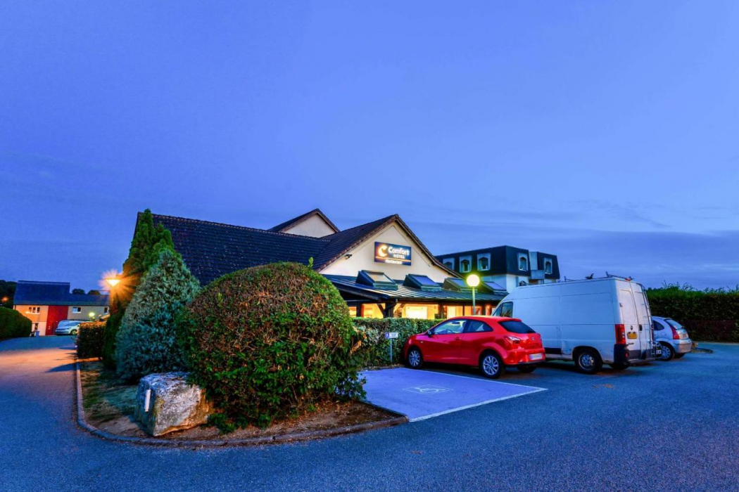 Comfort Hotel Evreux 1/23