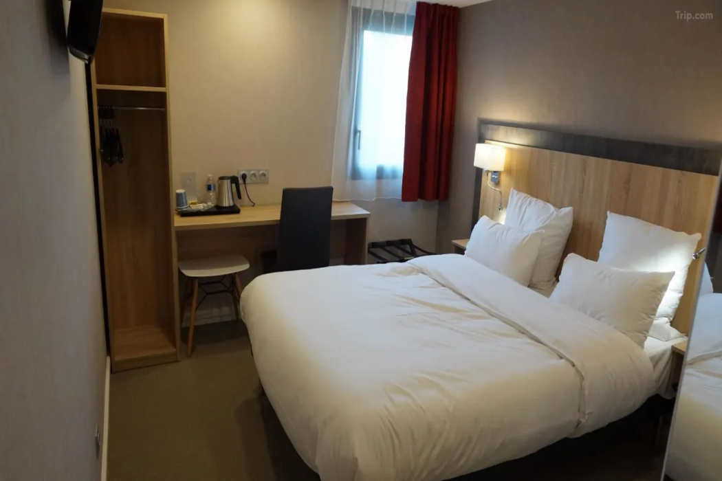 Brit Hotel La Ferte Bernard 5/21