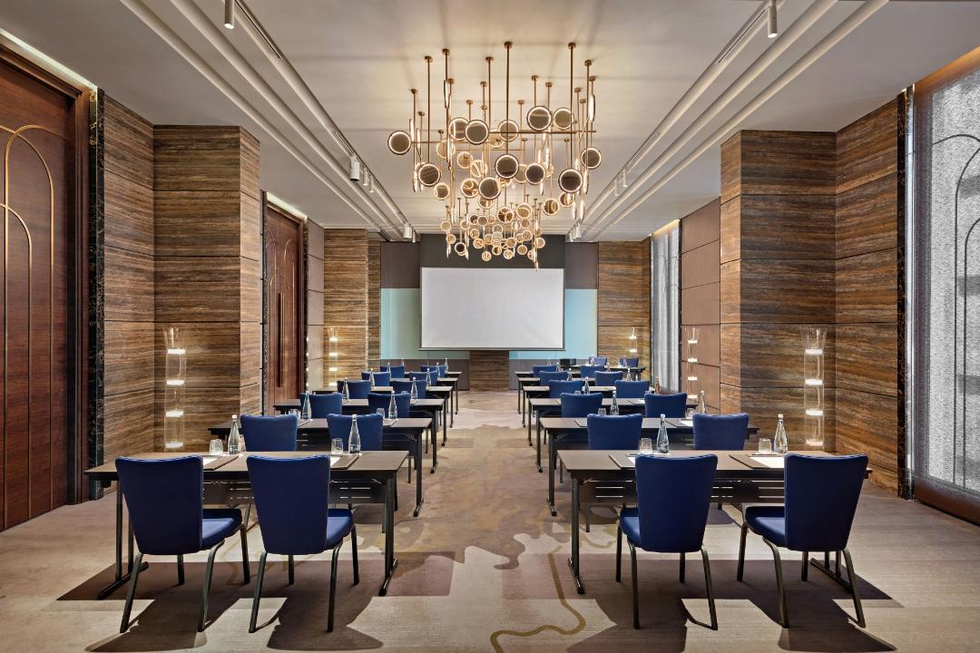Movenpick Hotel Hanoi Centre 43/121