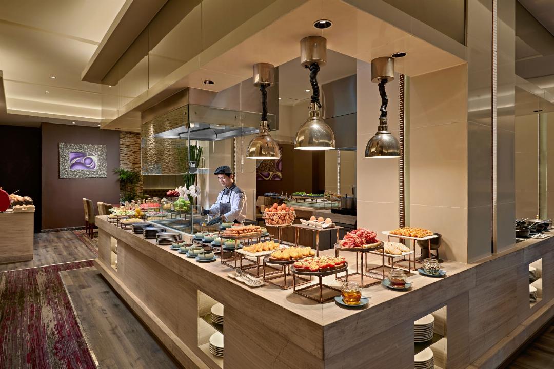 Movenpick Hotel Hanoi Centre 79/121