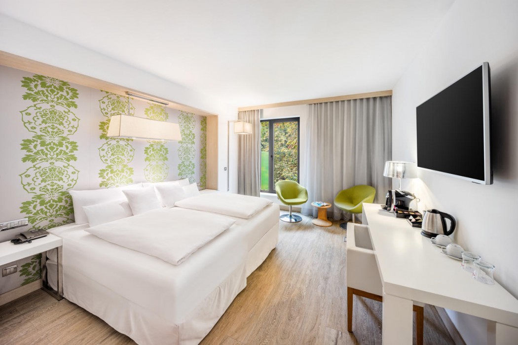 Occidental Praha Five 7/65