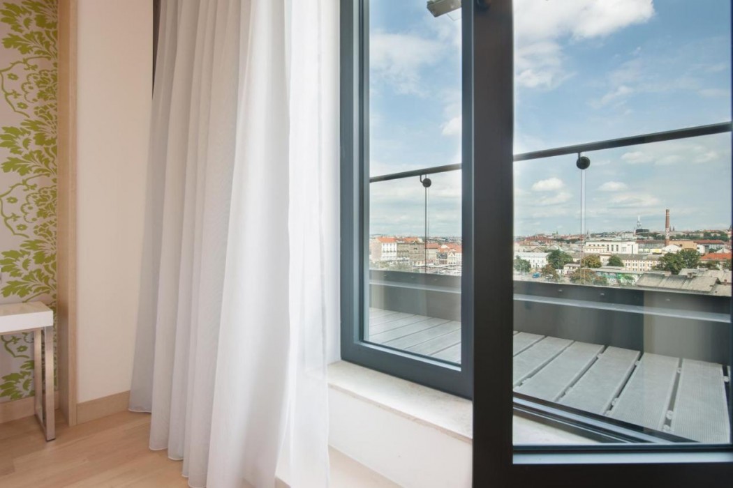 Occidental Praha Five 10/65
