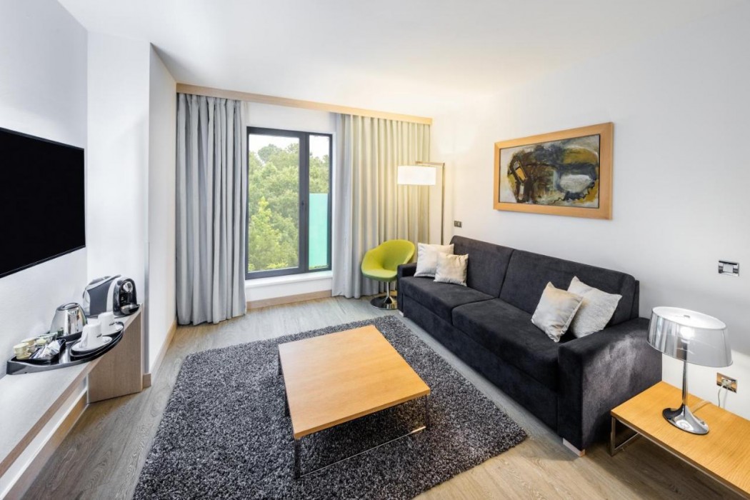 Occidental Praha Five 14/65