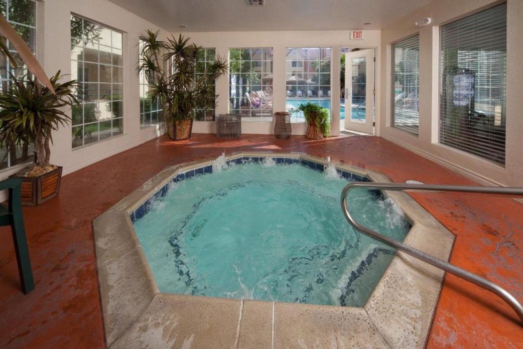 Holiday Inn Club Vacations at Desert Club Resort 31/63