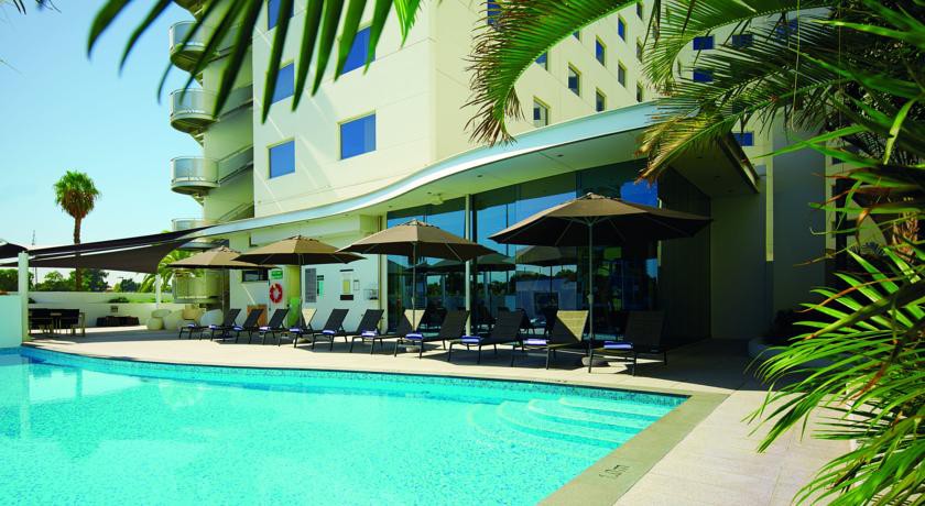 CROWN PROMENADE PERTH 26/55