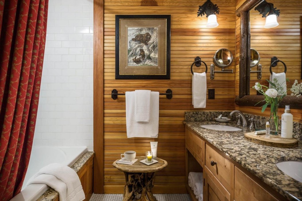 Whiteface Lodge 42/80
