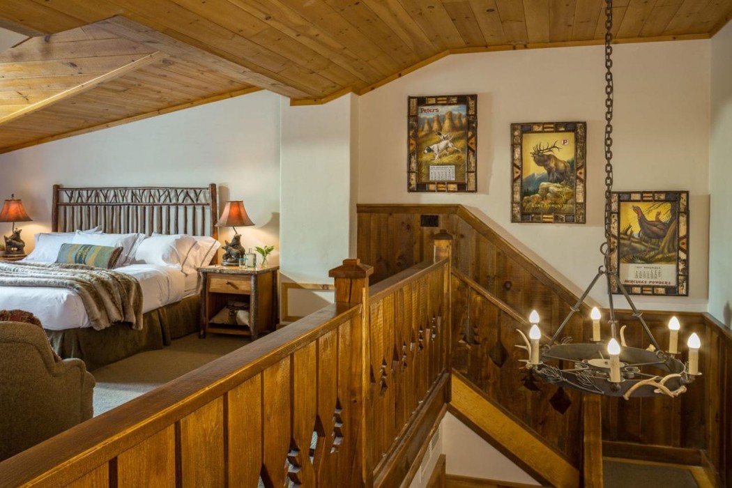 Whiteface Lodge 36/80