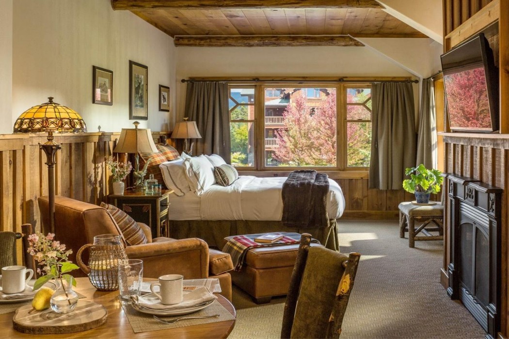 Whiteface Lodge 16/80