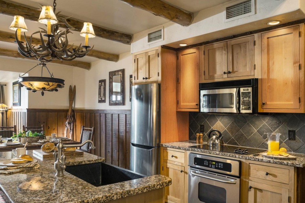 Whiteface Lodge 47/80