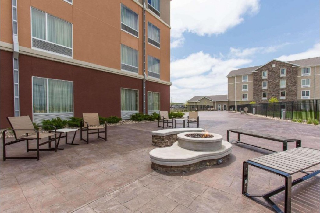 Cambria Hotel Rapid City near Mount Rushmore 19/54