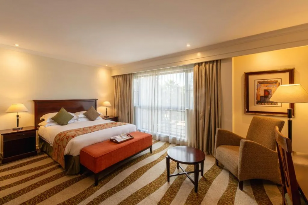Kigali Serena 14/60