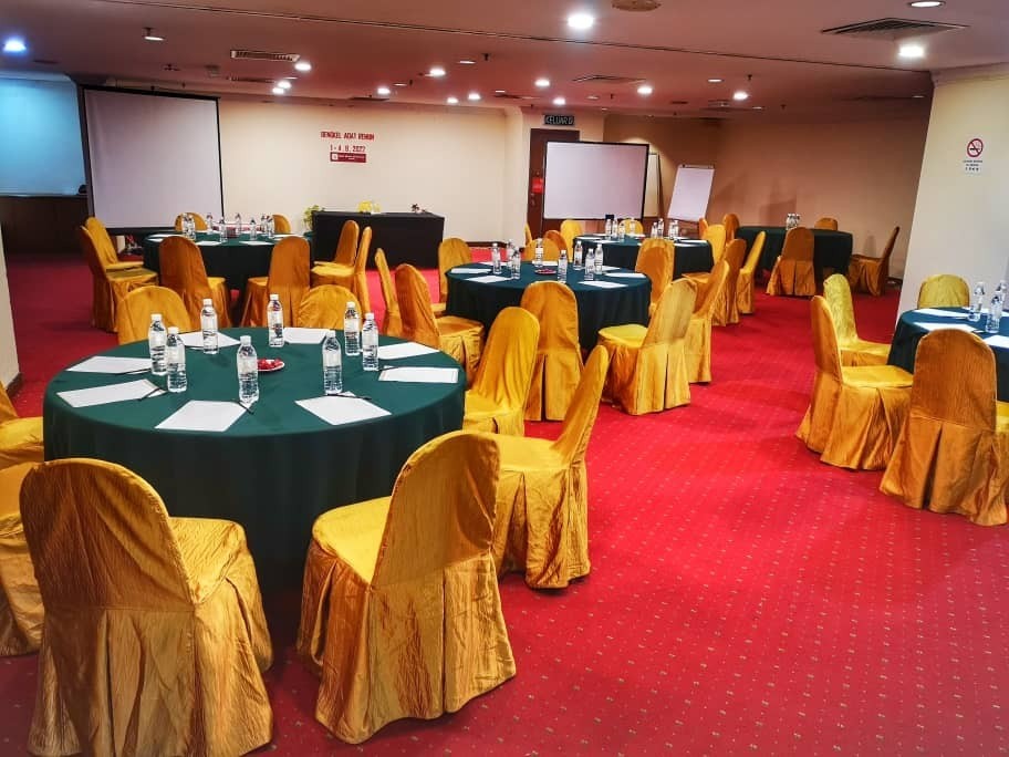 HOTEL GRAND CONTINENTAL KUCHING 61/89