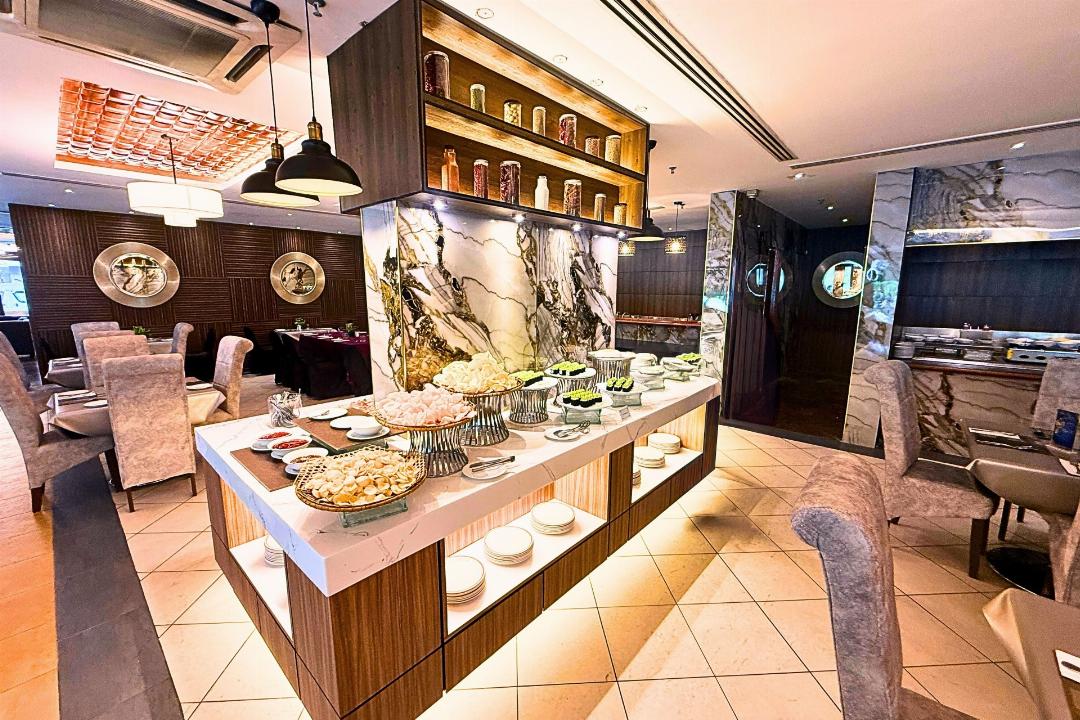 Howard Johnson by Wyndham Kota Kinabalu City Centre 26/72
