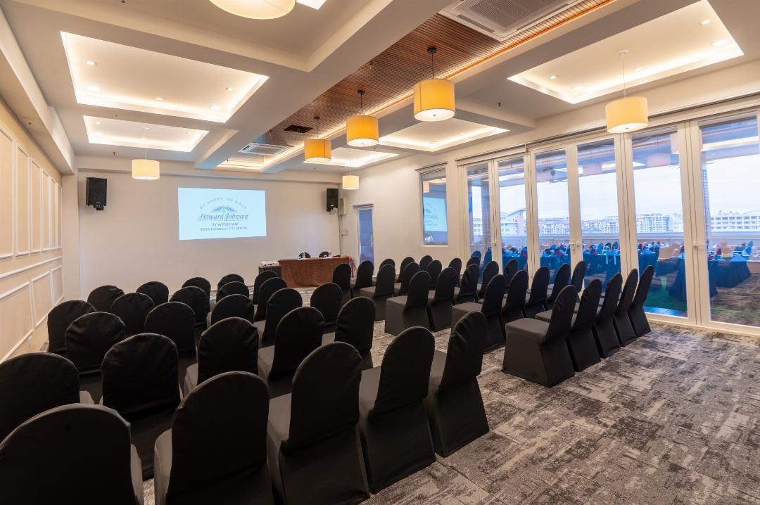 Howard Johnson by Wyndham Kota Kinabalu City Centre 34/72