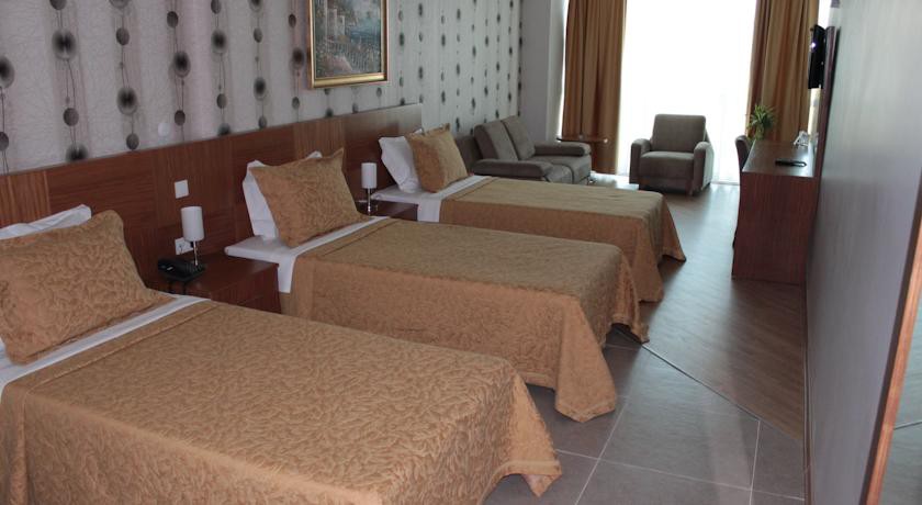 Grand Karot Hotel 8/56