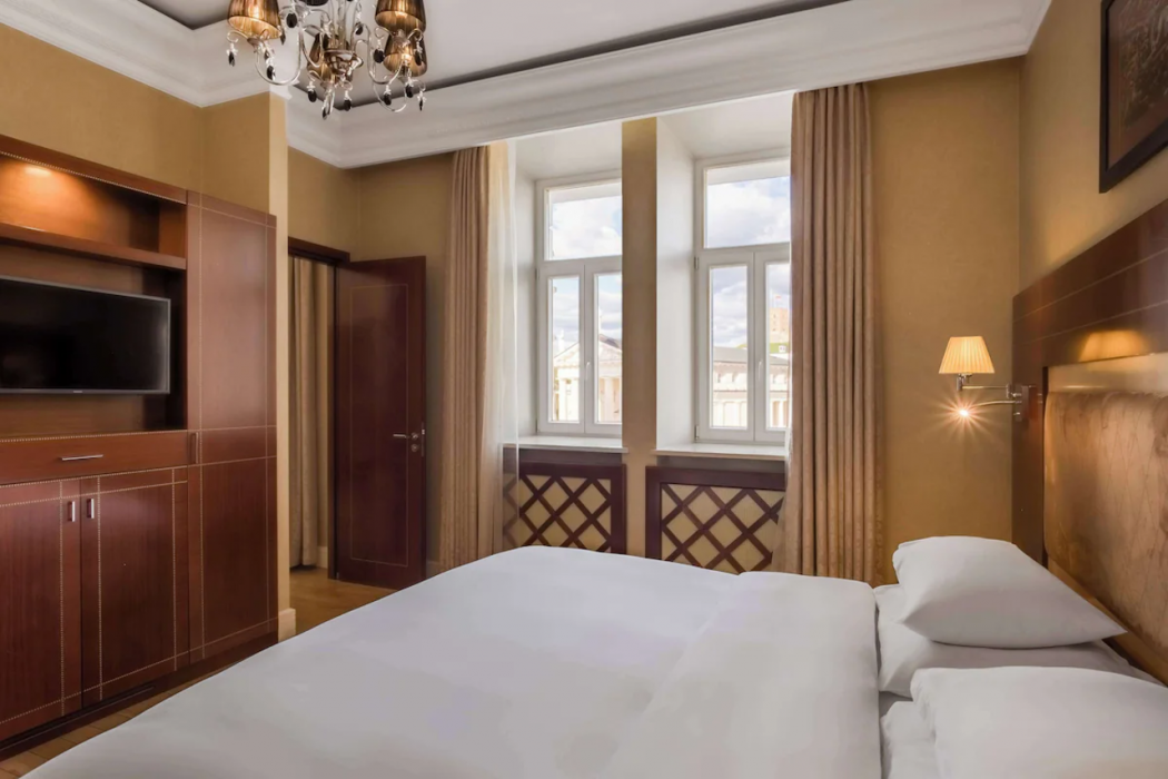 Grand Hotel Vilnius, Curio Collection by Hilton 6/47