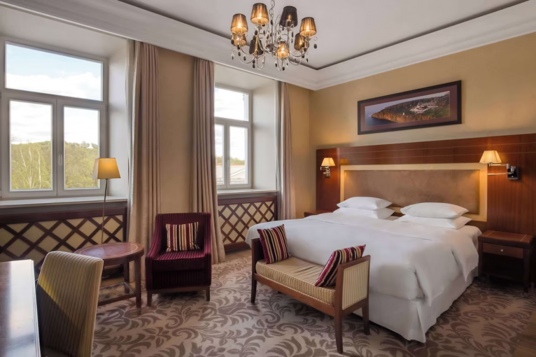 Grand Hotel Vilnius, Curio Collection by Hilton 5/47