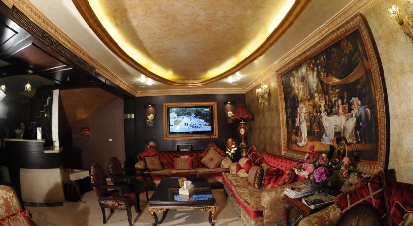 QUEENS SUITE HOTEL 10/61