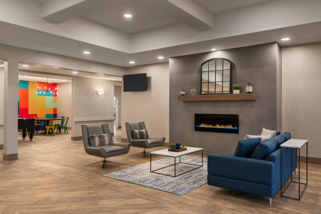 Canalta Airdrie Hotel 5/26