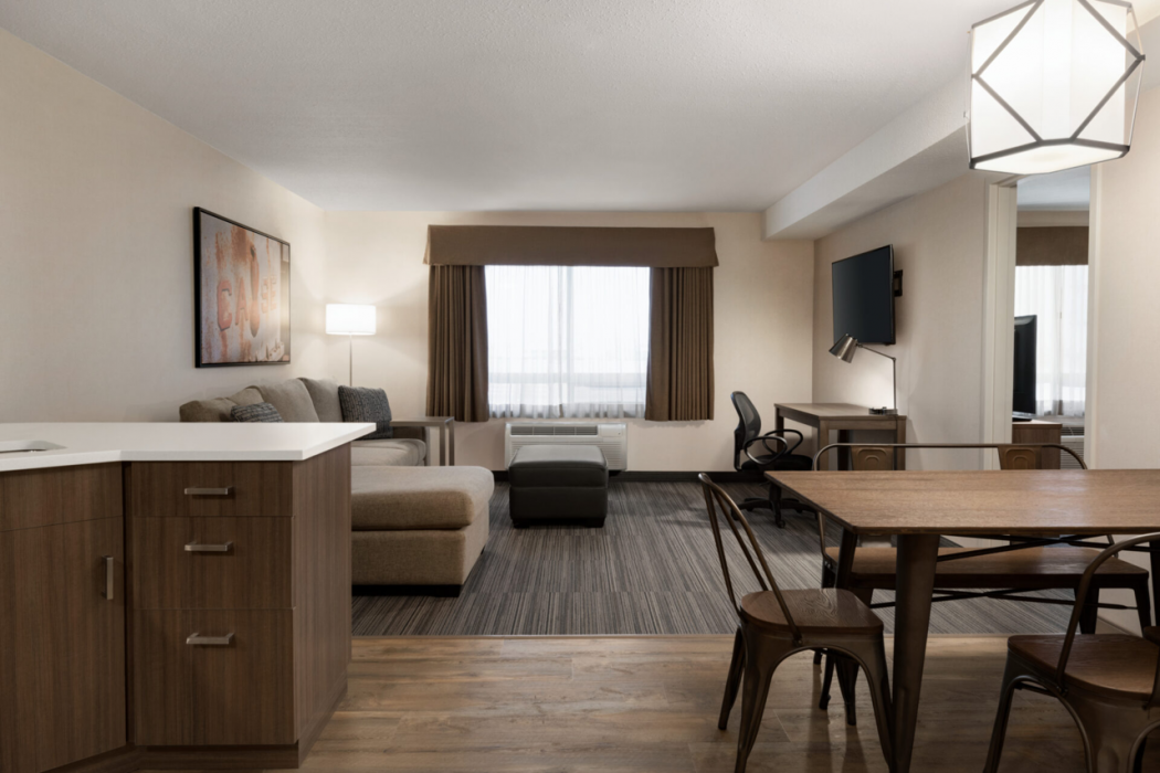 Canalta Airdrie Hotel 7/26