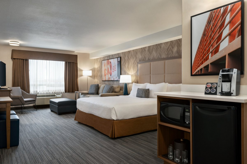 Canalta Airdrie Hotel 11/26
