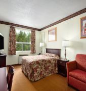 Knights Inn Angus 5/29