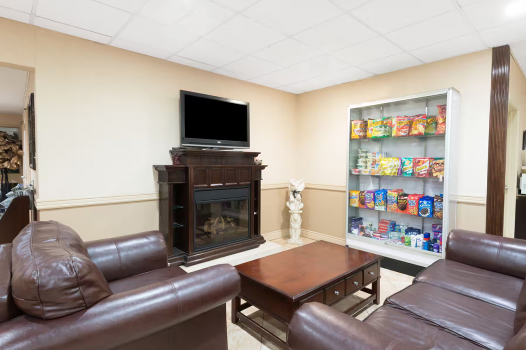 Super 8 by Wyndham Cambridge/Kitchener/Waterloo Area 5/33