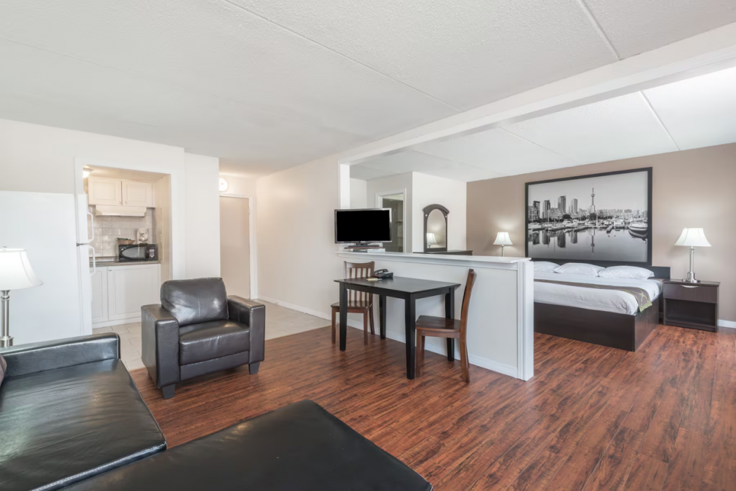 Super 8 by Wyndham Cambridge/Kitchener/Waterloo Area 11/33