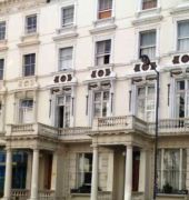 HYDE PARK ECONOMY
