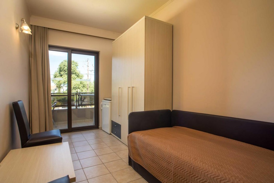 Santa Helena Hotel 31/90