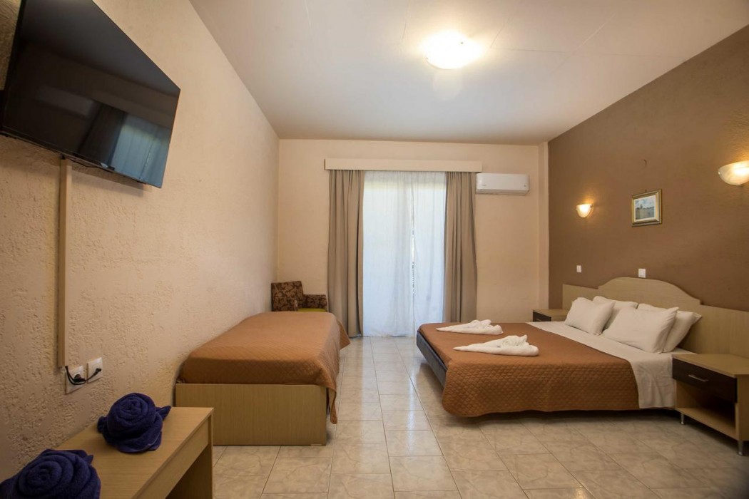 Santa Helena Hotel 26/90