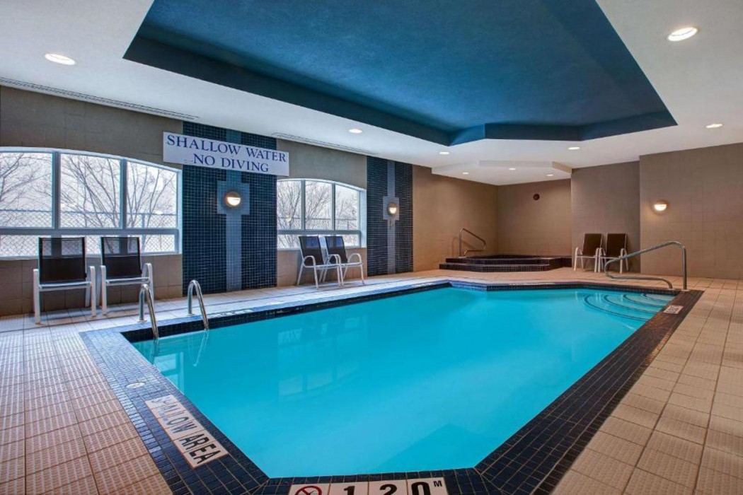 Days Inn & Suites By Wyndham Collingwood 19/38