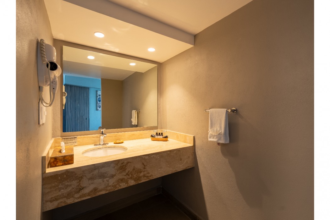 Hotel Amares Acapulco 64/132