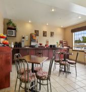 Ramada By Wyndham Lloydminster 15/27
