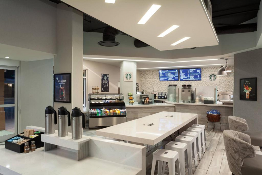 Fairfield Inn & Suites by Marriott Orlando International Drive/Convention Center 7/11